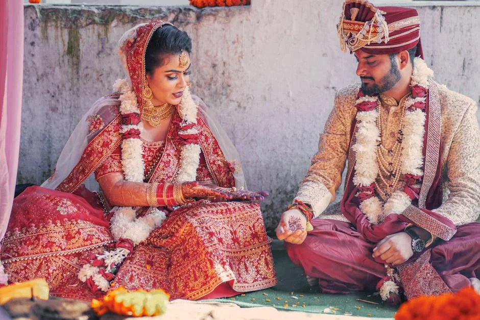 Indian Dating Apps See Surge in Paying Users in Small Cities — Economy Business