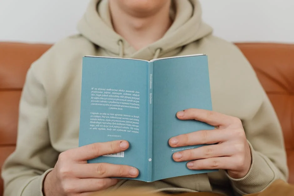 Miguel Carvalho Halts Chega Book Launch in Barcelos — Technology Innovation