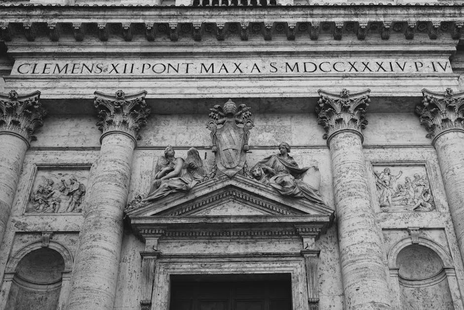 Roma Ignores Anniversary of Pope Francis' Death — Economy Business