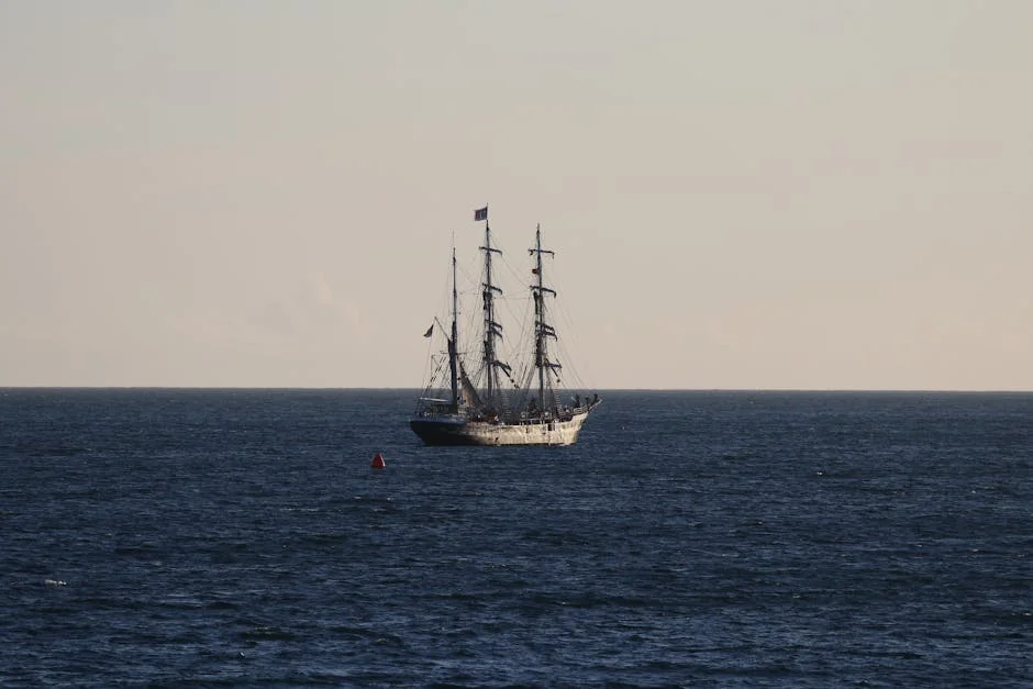 Russian Yacht Defies Blockade to Sail Through Hormuz Strait — What It Means — Politics Governance