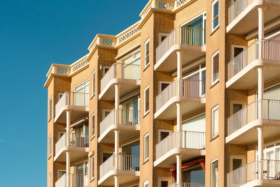 US Housing Market Forces Renters to Reconsider Buying Amid Rate Hikes