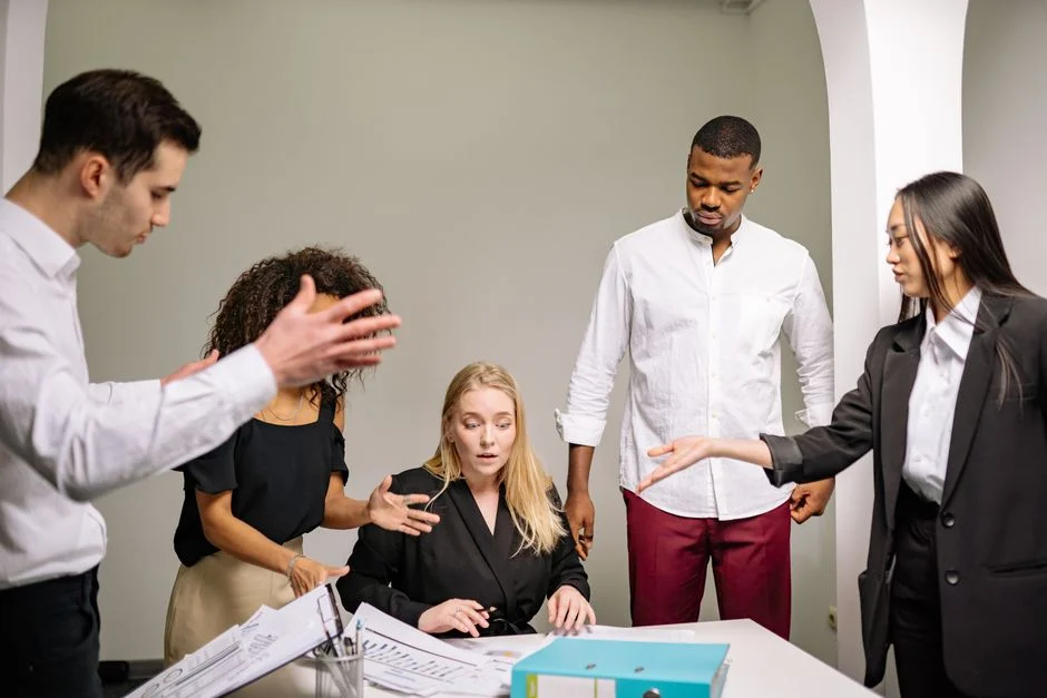 US Workers Sue Bosses Over Speaking Up — What’s Changing Now